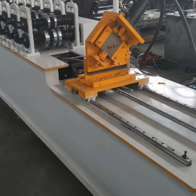 38-50mm Hafif Çelik Saplama Rulo Şekillendirme Makinesi